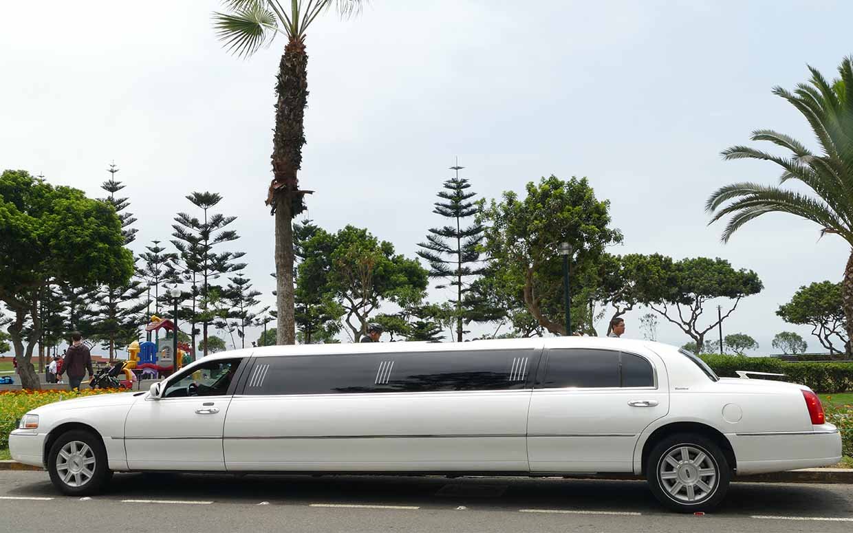 Limo Service in Toronto